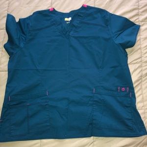 Women’s scrub top